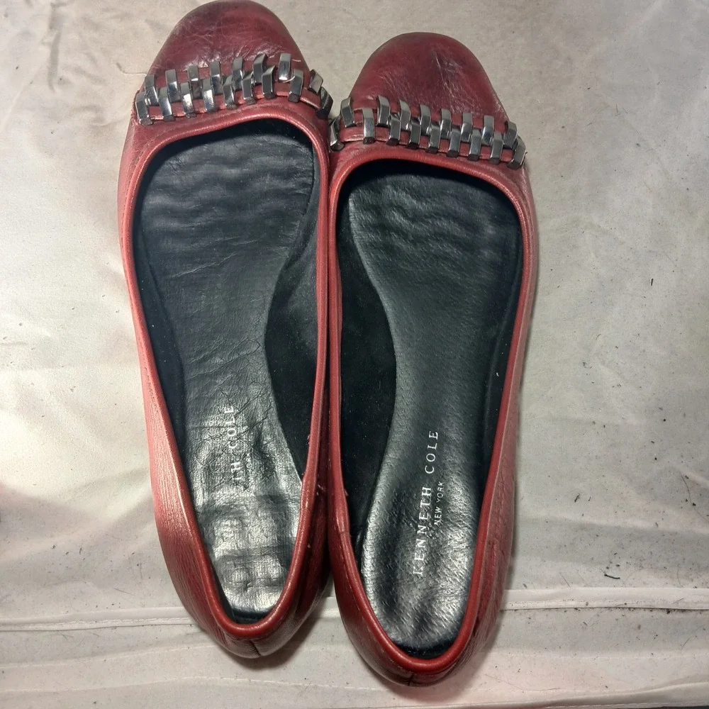 Kenneth Cole New York Tavin Red Leather Ballet Flats Gunmetal Hardware Mens 8M‎